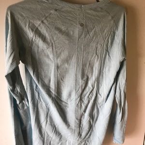 Lulu lemon free to be long sleeve